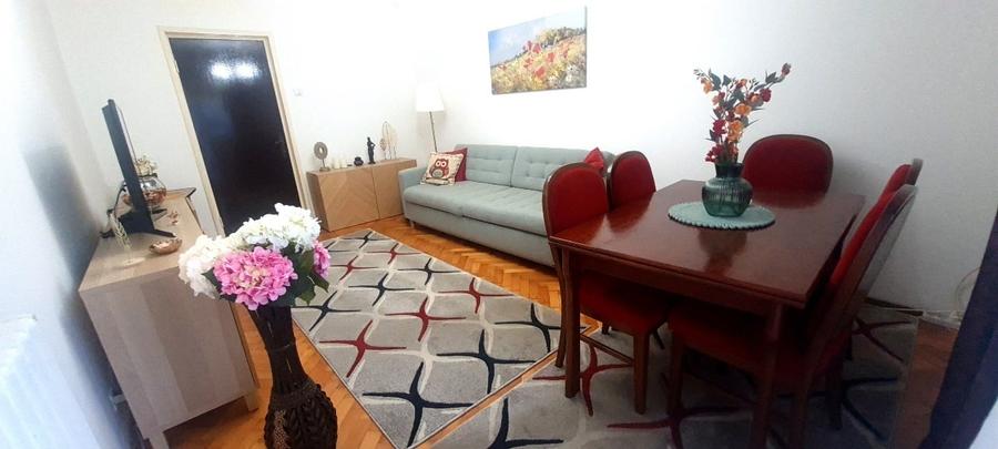 Apartament cu 3 camere decomandat, mobilat în Nicolae Grigorescu