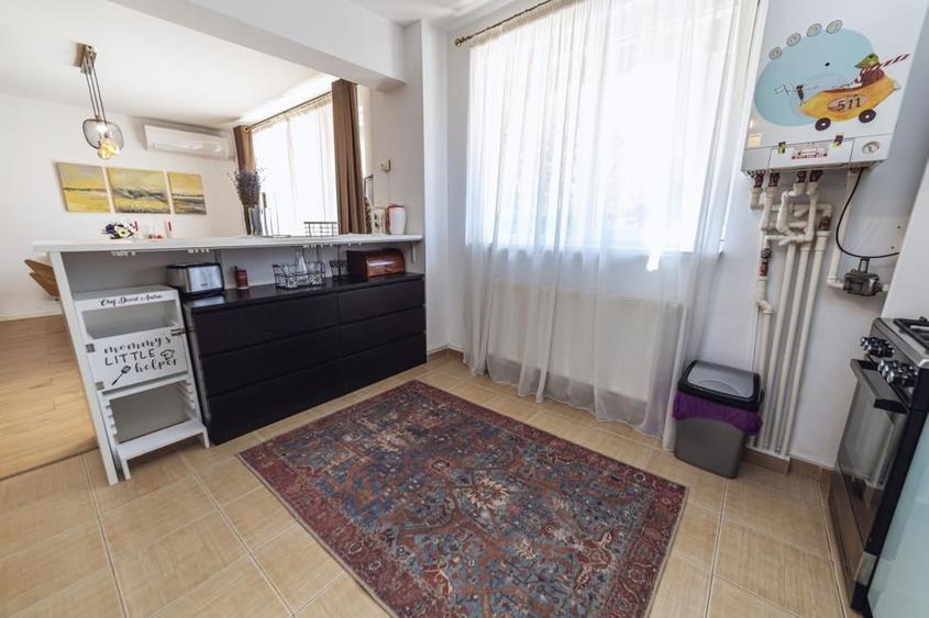 Apartament cu 3 camere decomandat, mobilat în Prelungirea Ghencea
