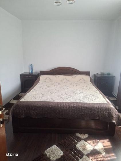 Casă cu 4 camere cu Teren 1000 Mp în Surani