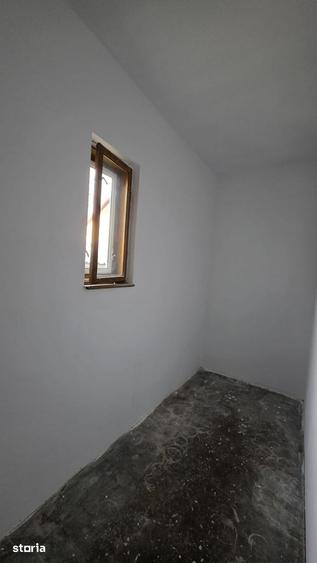 Casa de 3 camere, 130 mp., curte si gradina in zona Micro 1 - 6