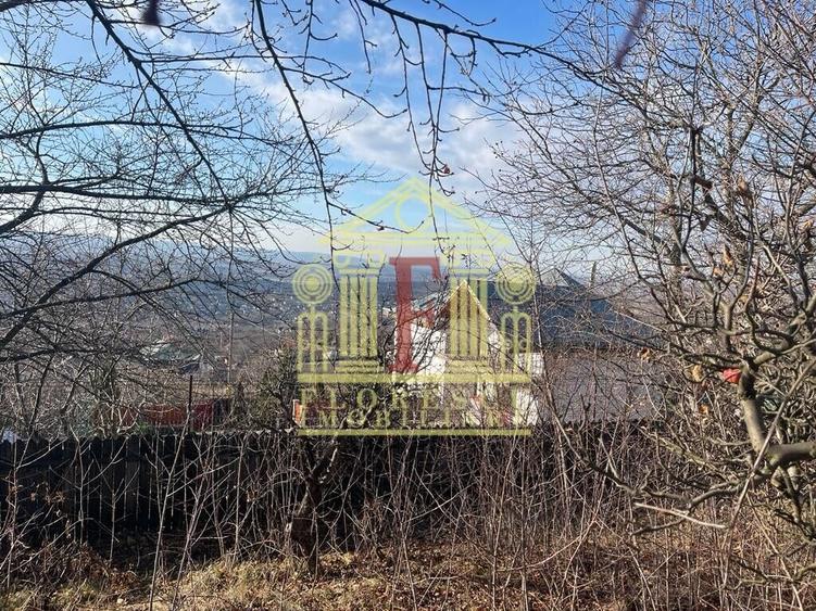 Teren Construcții intravilan de 2000 mp, în Pietrărie