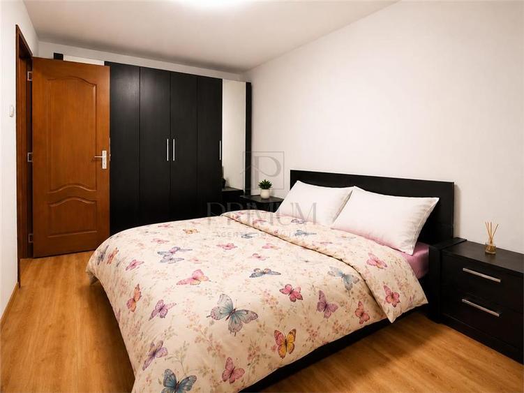 Apartament cu 3 camere decomandat, mobilat în Dâmbovița