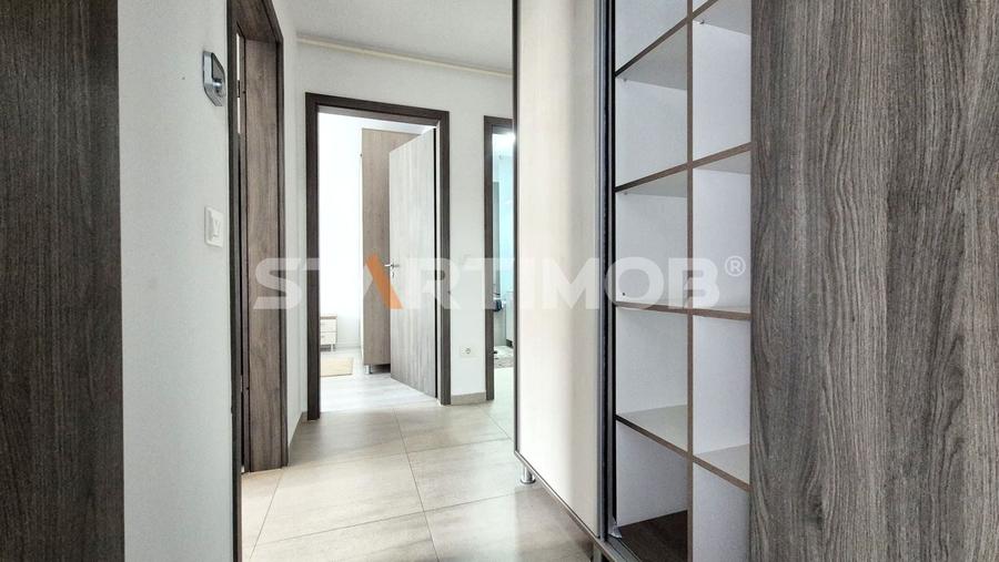Apartament cu 2 camere decomandat, mobilat în Tractorul