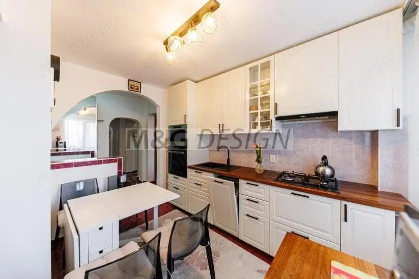 Apartament cu 4 camere semidecomandat, mobilat în Circumvalațiunii