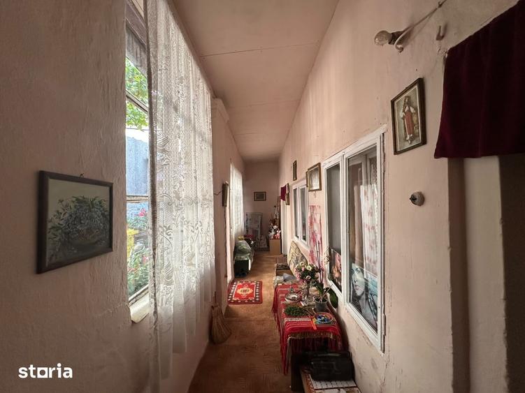 Casă cu 4 camere cu Teren 229 Mp în Drăgășani