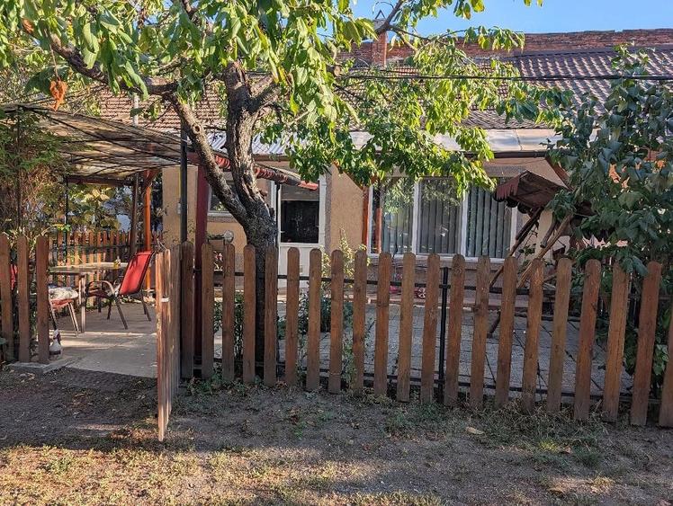 Casă cu Teren 200 Mp în Iosefin