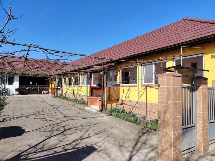 Casă cu 3 camere cu Teren 1500 Mp în Ianova