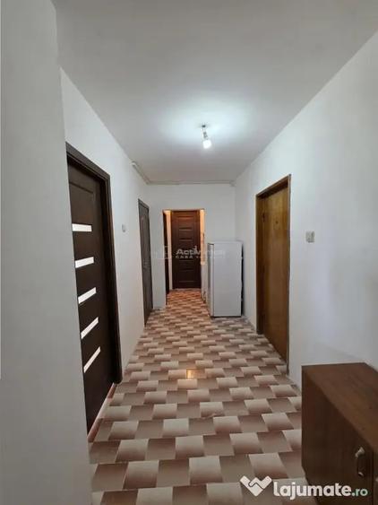 Apartament cu 2 camere decomandat în Sebastian