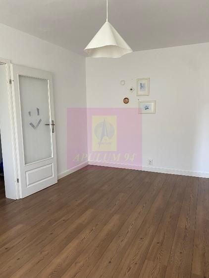 Apartament cu 4 camere semidecomandat, mobilat în Lujerului
