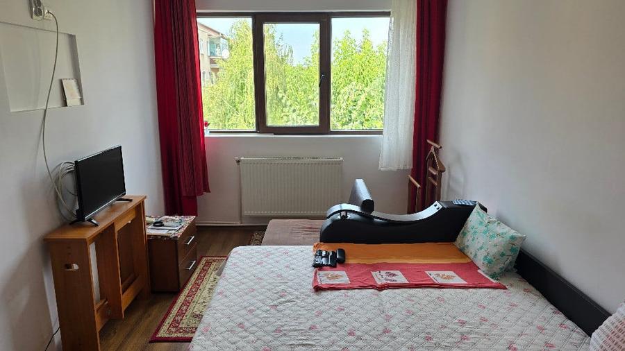 Apartament cu 2 camere decomandat în Piața Centrală
