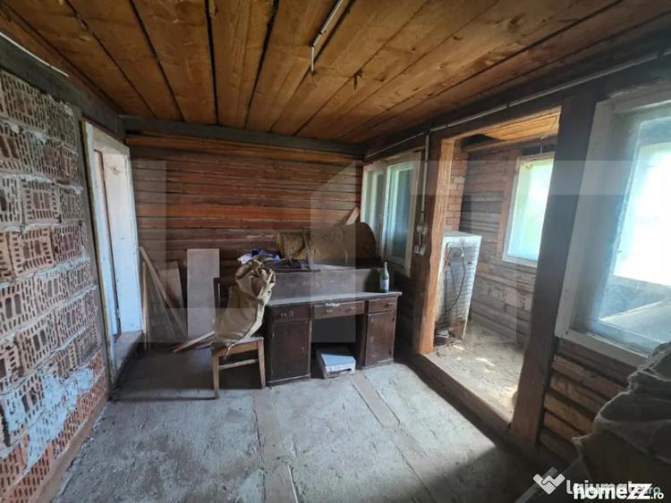 Casă cu 3 camere cu Teren 1856 Mp în Central