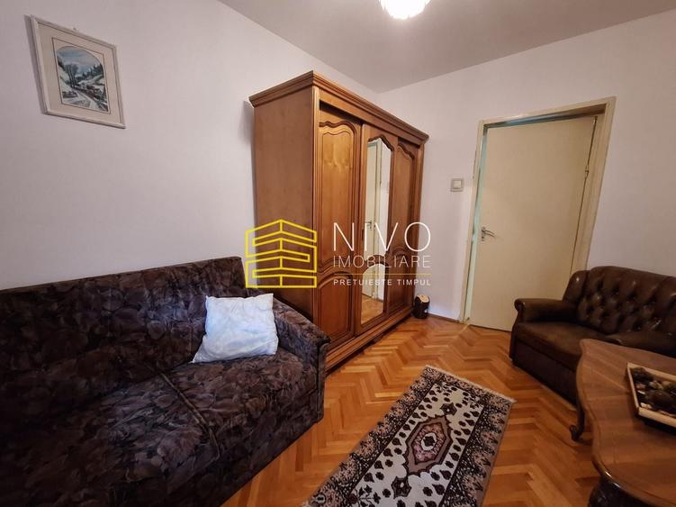 Apartament cu 3 camere decomandat, mobilat în Cornișa
