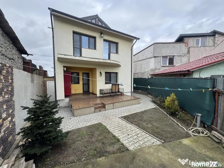 Casă cu 4 camere cu Teren 241 Mp în Brătianu