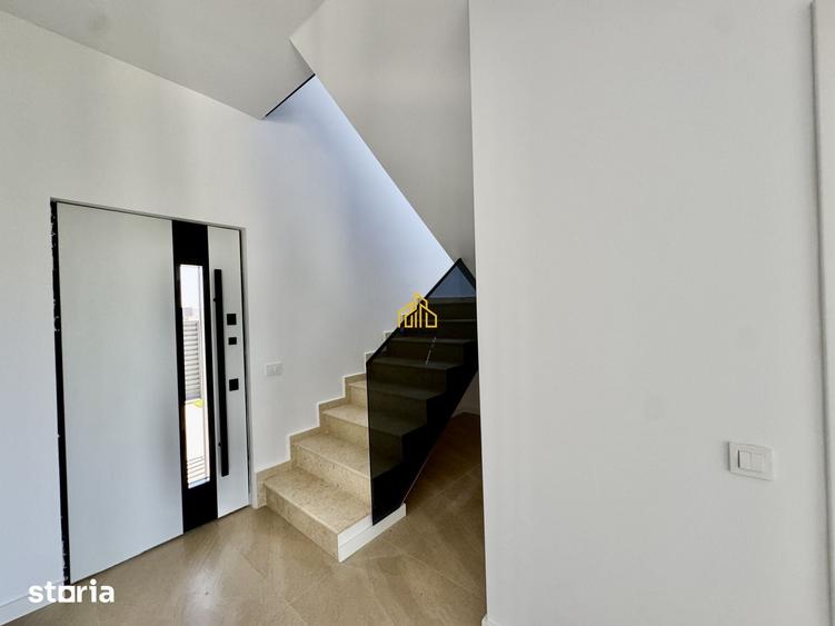 Casă cu 4 camere cu Teren 425 Mp în Domnești