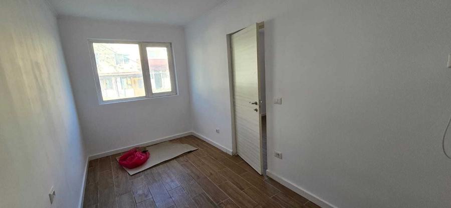 Vand apartament cu doua camere - 30 mp - 2