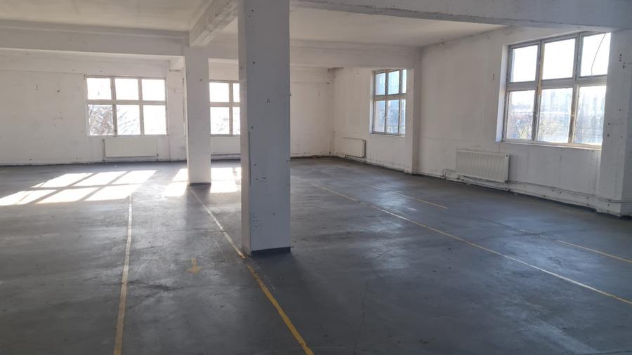 Spațiu industrial, de 300 mp, în Piața Cluj
