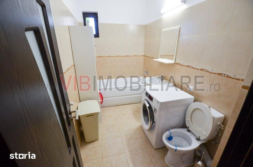 Apartament cu 3 camere decomandat, mobilat în Titan
