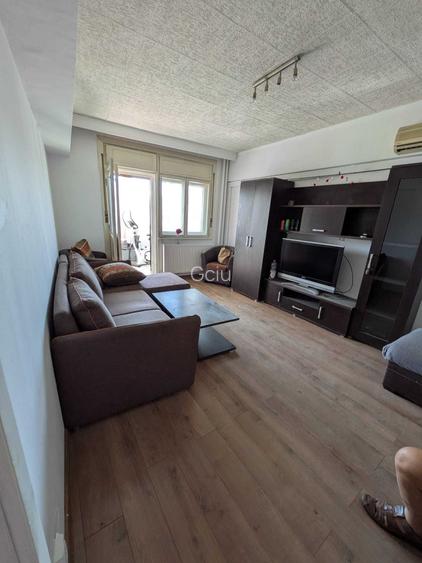 apartament de inchiriat doua camere langa pta Unirii si Iulius Mall