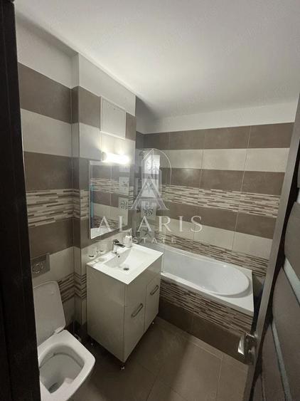 Apartament cu 3 camere decomandat, mobilat în Lipovei