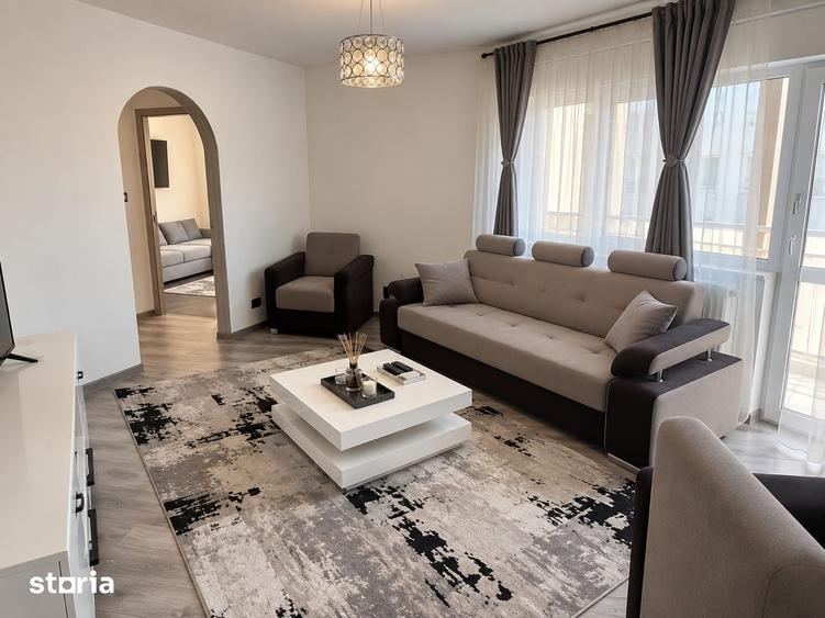 Apartament cu 3 camere semidecomandat în Micălaca