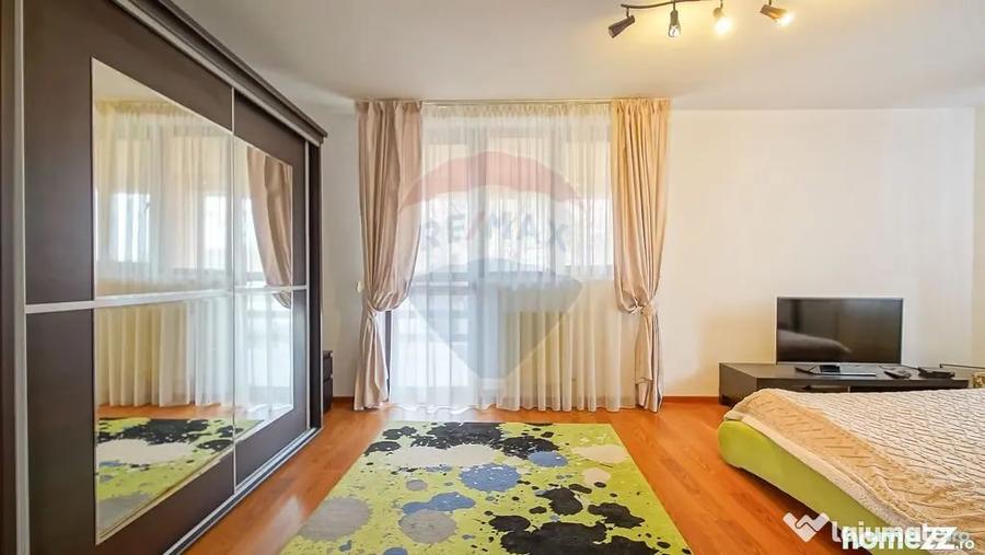 Casă cu 2 camere cu Teren 1167 Mp în Tractorul