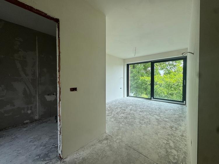 Duplex cu 4 camere cu Canalizare în Libertății