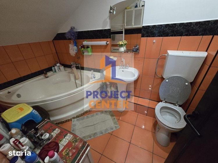 Casă cu Teren 585 Mp în Bradu