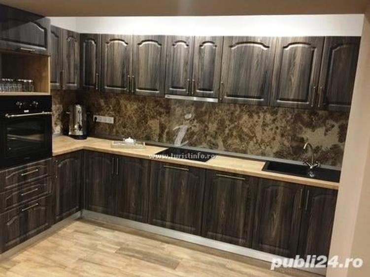 Casă cu 9 camere cu Teren 1500 Mp în Avrig