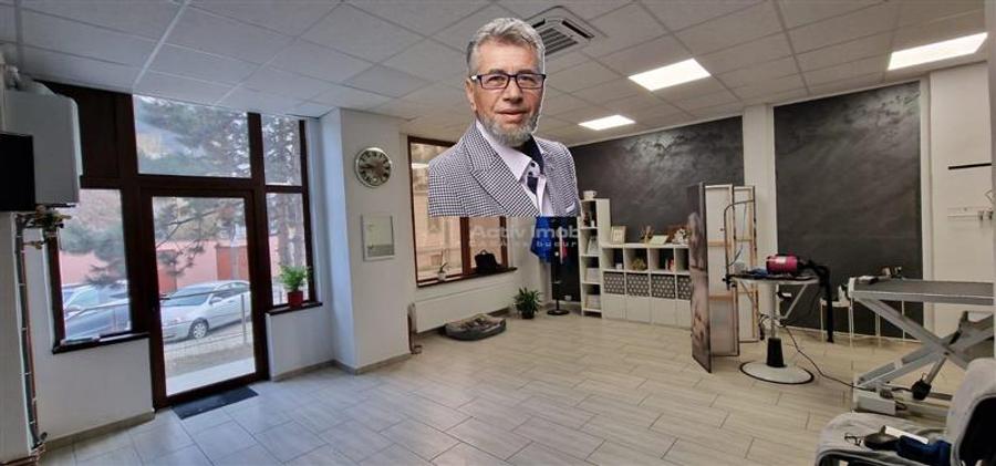 Spațiu comercial, de 50 mp, în Central