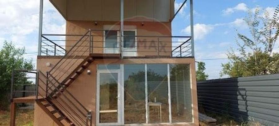 Casă individuală cu 3 camere cu Teren 956 Mp în Sărbătoarea