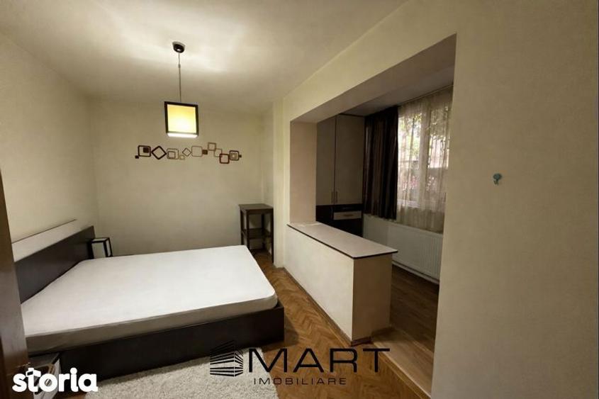 Apartament cu 3 camere semidecomandat, mobilat în Dârste