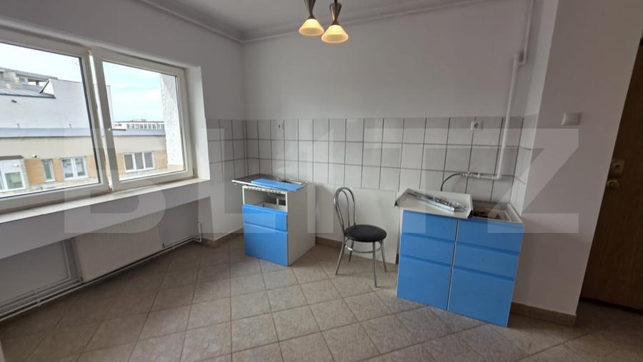 Apartament cu 2 camere semidecomandat, mobilat în Ultracentral