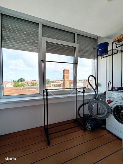 Apartament cu 4 camere decomandat în Ultracentral
