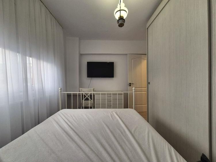 Apartament cu 2 camere decomandat, mobilat în Calea București