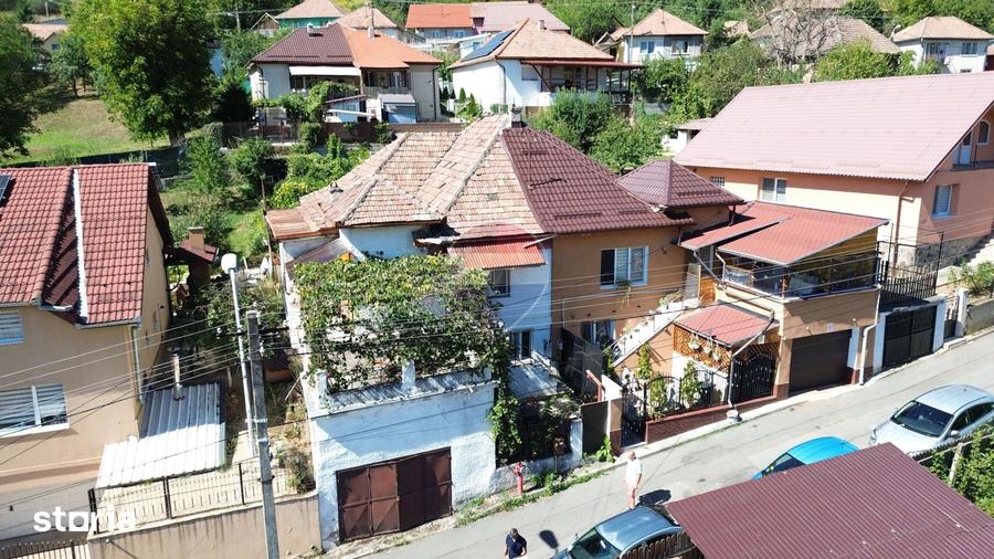 Casă cu 4 camere cu Teren 254 Mp în Central