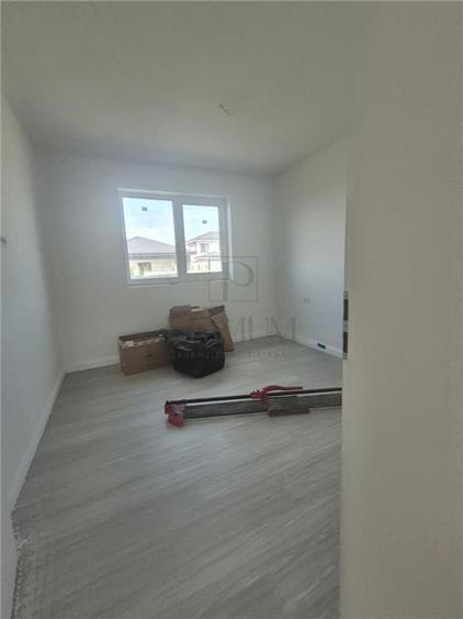 Duplex cu 4 camere cu Teren 300 Mp în Moșnița Nouă