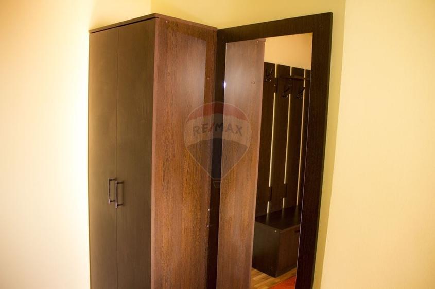 Hotel/Pensiune, de 5,200 mp, în Mânăstirea