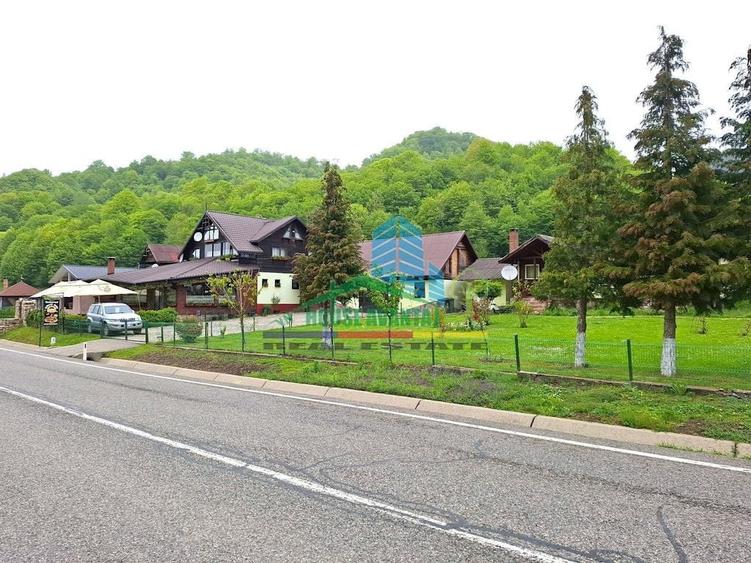 Spațiu comercial, de 700 mp, în Lepșa