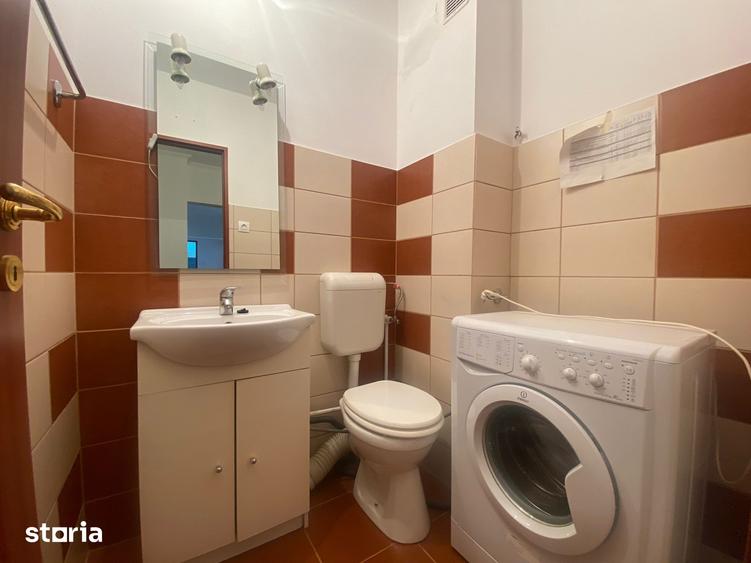 Apartament cu 3 camere decomandat în Unirii