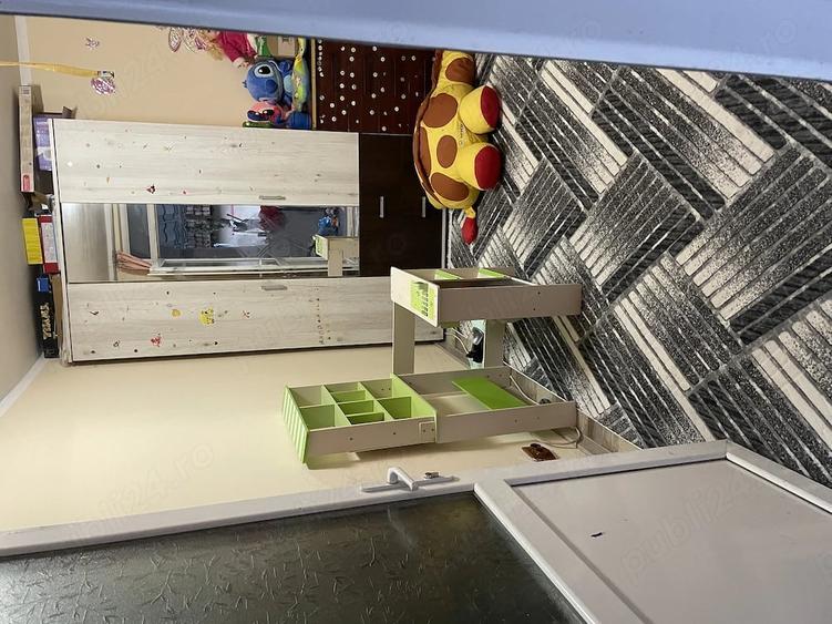 Casă cu 4 camere cu Teren 3960 Mp în Strejești