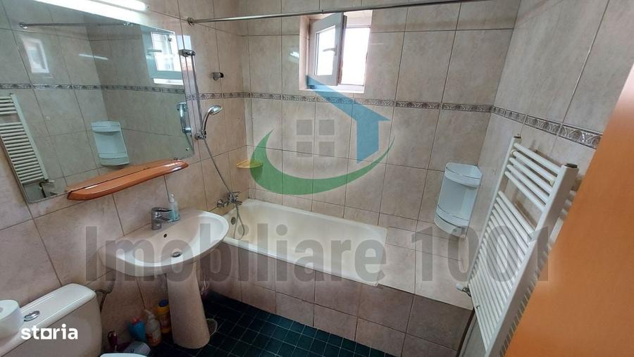 Apartament cu 3 camere decomandat în Ultracentral
