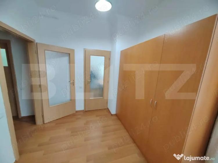 Garsonieră decomandată în Central