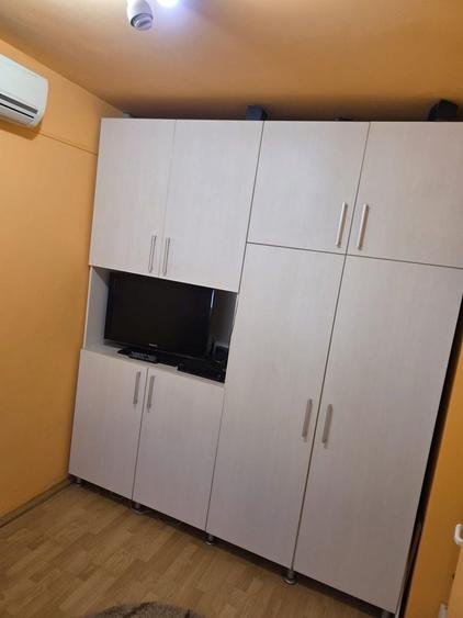 Garsonieră decomandată în UMT
