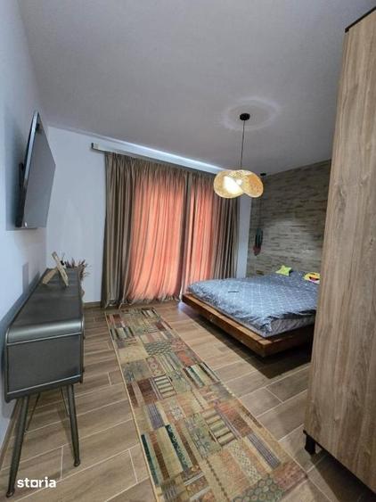 Casă cu 5 camere decomandat cu Piscina în Chinteni