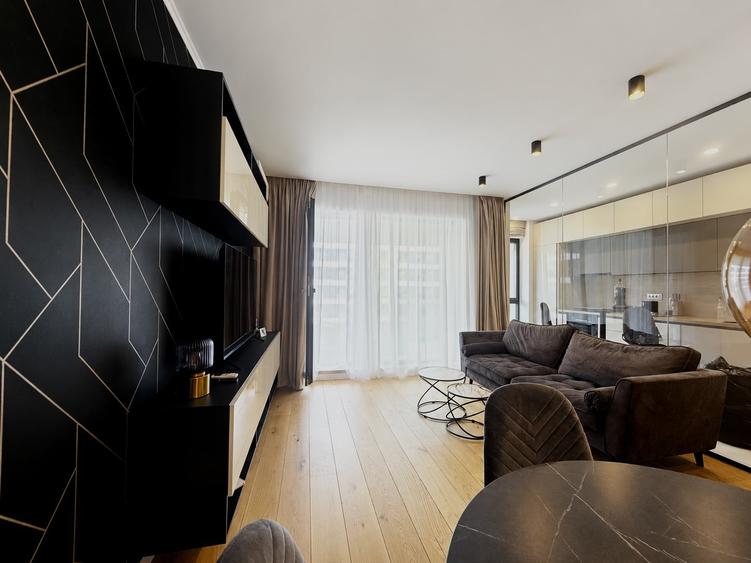 Apartament cu 2 camere semidecomandat, mobilat în Pipera