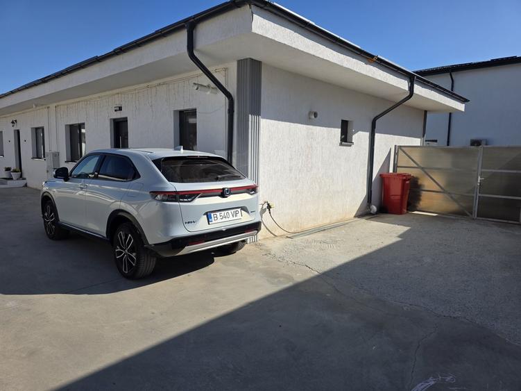 Casă cu 3 camere în Central