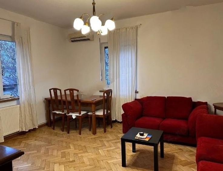 Apartament cu 2 camere decomandat, mobilat în P-ța Rosetti