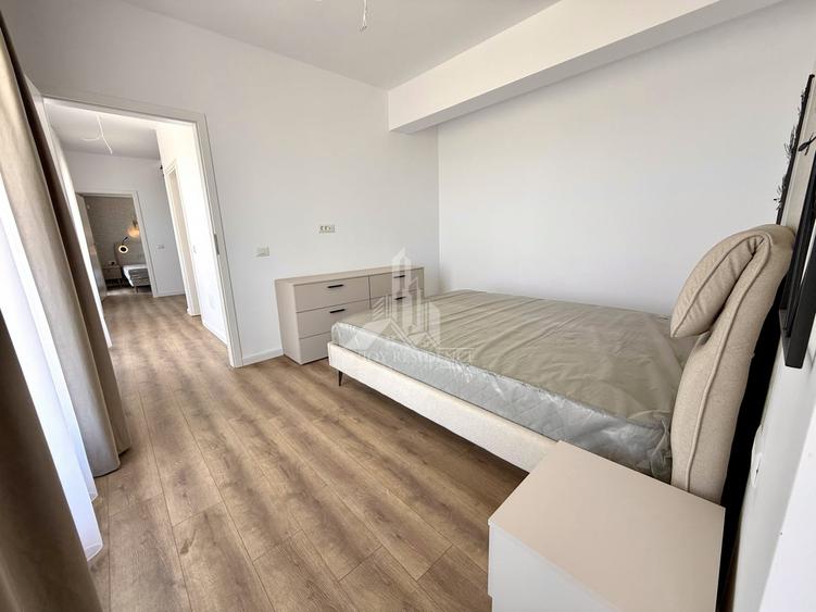 Apartament cu 3 camere semidecomandat, mobilat în Prelungirea Ghencea
