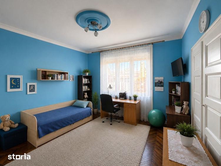 Casă cu 2 camere decomandat cu Teren 220 Mp în Central