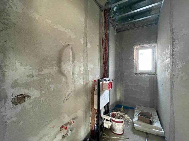 Duplex cu 4 camere cu Canalizare în Moșnița Veche